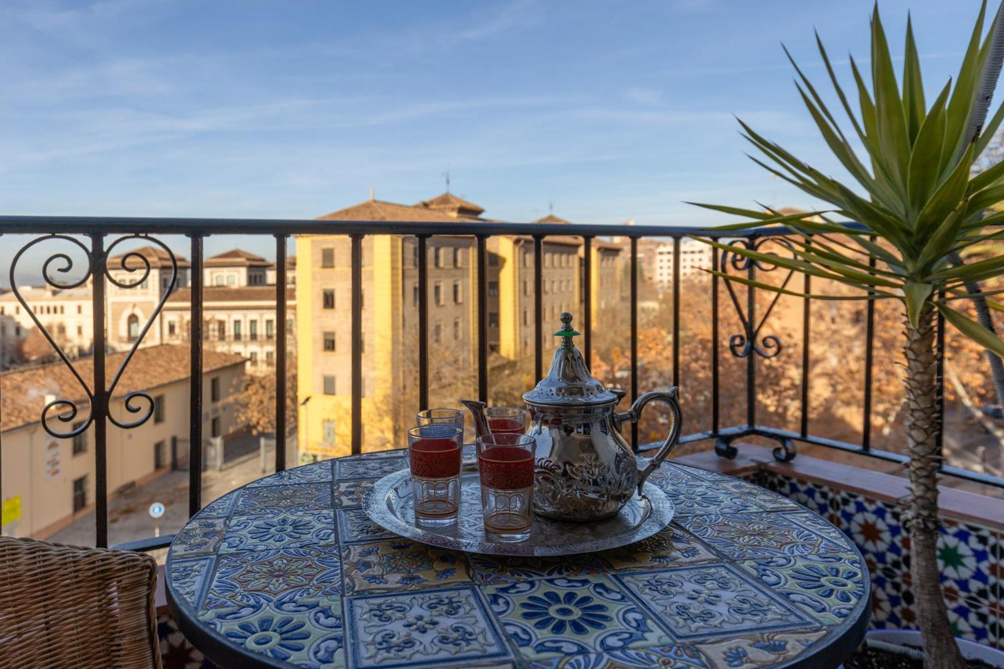 Piso Arco De Elvira Plaza Del Triunfo Apartment Гранада Екстериор снимка